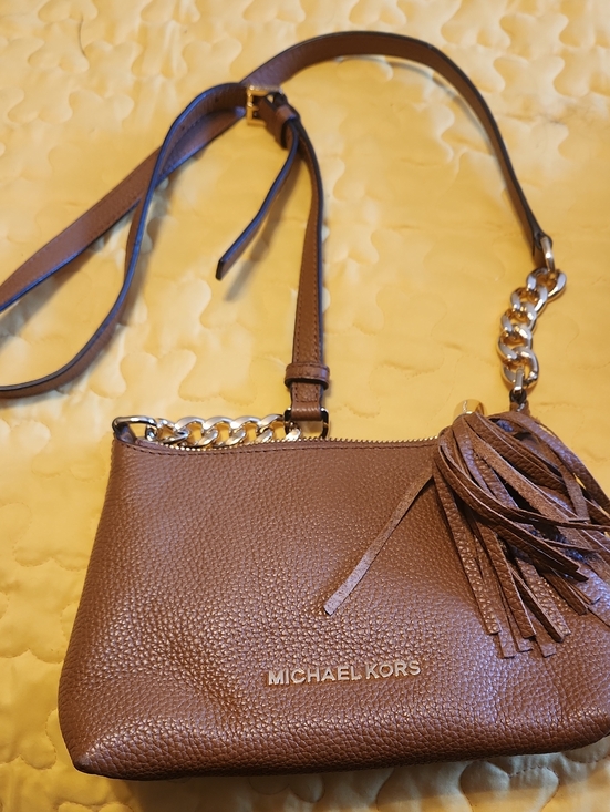 Michael Kors Handbags - Michael Kors Tan Pebbled Leather Crossbody with Tassel